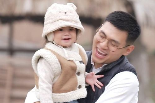 Tan chảy bởi những hình ảnh cưng hết nấc của các cặp bố con khi Mẹ vắng nhà Ba là siêu nhân