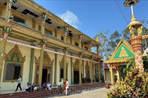 Nồng ấm Tết cổ truyền dân tộc Khmer Chôl Chnăm Thmây