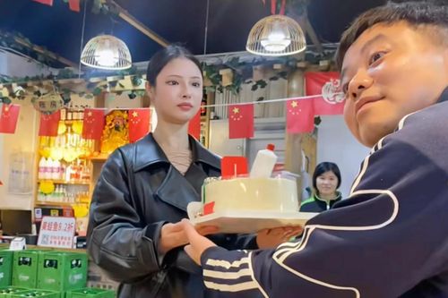 'Robot sống' trong nhà hàng lẩu gây sốt