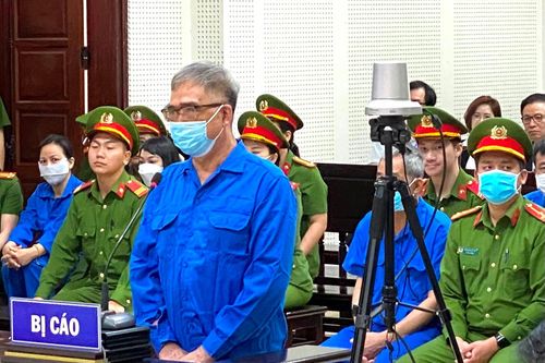 Bị cáo Đỗ Hữu Ca: 'Tôi hối tiếc vì lụy tình mà phạm tội'