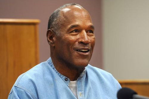 Cựu ngôi sao bóng bầu dục đầy tai tiếng O.J. Simpson qua đời