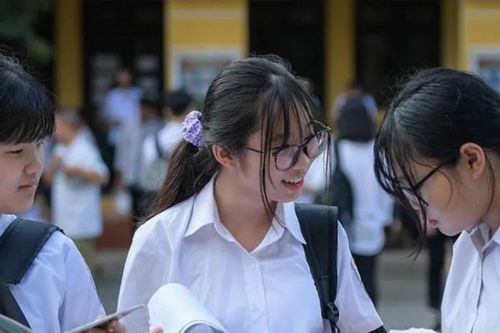 Bản tin 11/4: Những đối tượng nào thuộc diện tuyển thẳng vào lớp 10?