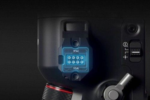DJI tung dòng gimbal mới với màn hình cảm ứng OLED, tải trọng tới 4,5kg