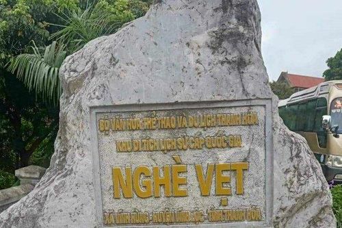 Truy trách nhiệm tấm biển ghi 'Bộ Văn hóa, Thể thao và Du lịch Thanh Hóa'