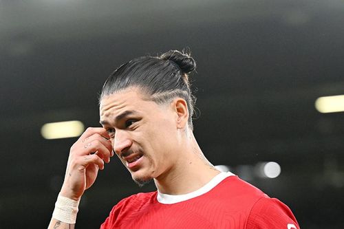 Điểm yếu của The Kop bị phơi bày