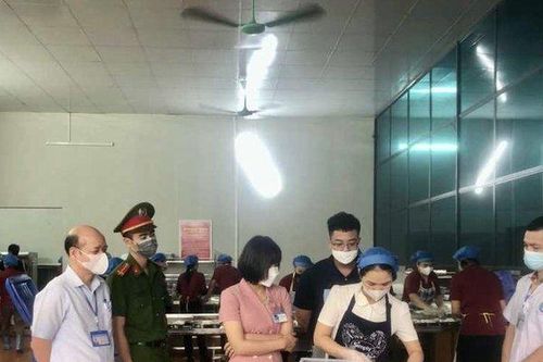Quảng Ninh: Nguyên nhân 33 học sinh nhập viện vì rối loạn tiêu hóa
