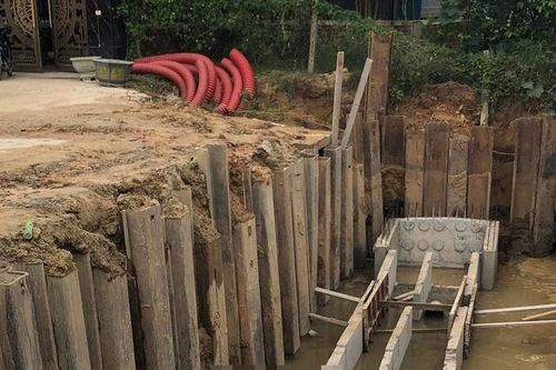 Nghệ An: Phát hiện nam thanh niên tử vong dưới hố công trình