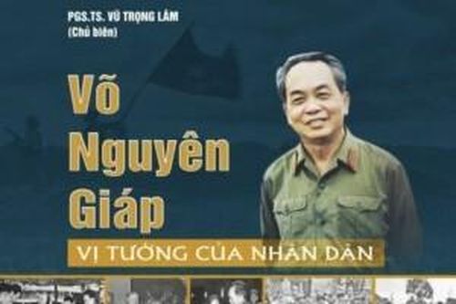 Bộ sách 'Võ Nguyên Giáp - Vị tướng của nhân dân' được xuất bản song ngữ với 5 thứ tiếng