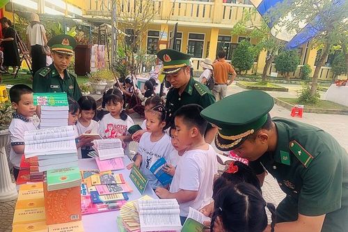 Tổ chức ngày sách và văn hóa đọc Việt Nam