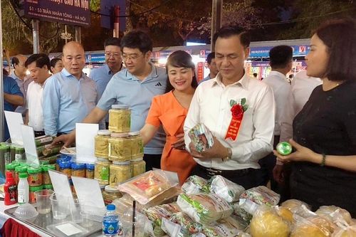 Phú Thọ tham gia hội chợ xúc tiến thương mại
