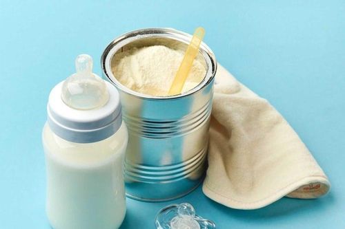 Có nên cho trẻ uống sữa bột đậu nành?