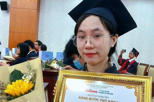 Nữ sinh Gia Lai và hành trình vượt khó chinh phục ước mơ