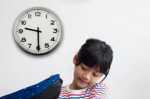Trung Quốc: Trường tiểu học cấm học sinh làm bài tập về nhà sau 9h30 tối