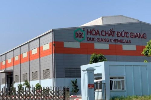 Lợi nhuận Hóa chất Đức Giang về đáy 2 năm, vẫn giữ 'kho' tiền mặt