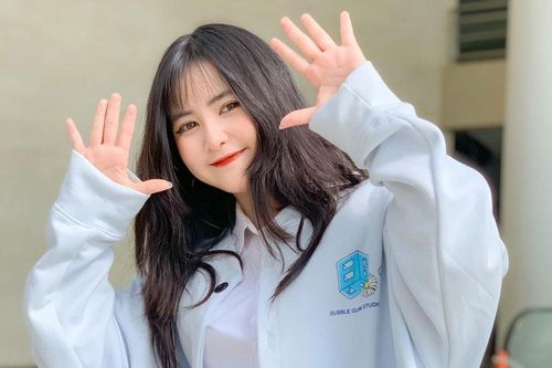 Vẻ đẹp tựa 'tiểu tiên nữ' của hot girl Đại học Văn Lang