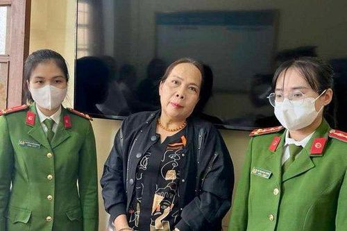 Tuyên phạt 2 năm tù người phụ nữ xúc phạm danh dự nhân phẩm người khác