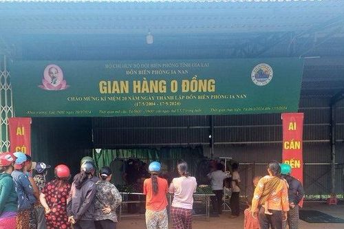 Gia Lai: Ấm lòng 'gian hàng 0 đồng' của bộ đội biên phòng