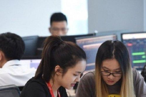 Công ty chứng khoán 9 năm liên tiếp lãi trên nghìn tỷ đồng, dự chi cổ tức 1.500 tỷ: Nhà đầu tư vẫn không vui?