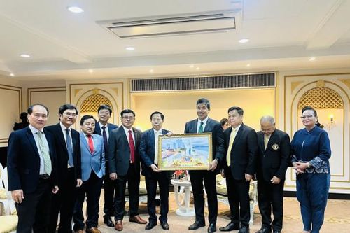 Phó Bí thư Tỉnh ủy Hà Quốc Trị thăm, làm việc với lãnh đạo thành phố Bangkok và tỉnh Chonburi (Thái Lan)