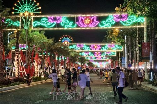 Khai trương tuyến phố đi bộ đầu tiên tại thành phố Phan Rang - Tháp Chàm