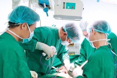 Đồng Nai: Phẫu thuật cắt bỏ khối bướu thận 0,6kg
