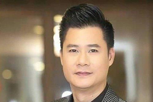 Nam ca sĩ nổi tiếng độc thân, giàu có ở tuổi U50, sống trong biệt thự 400m2