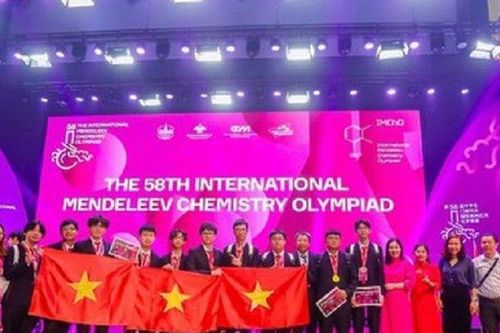10/10 học sinh Việt Nam đoạt giải cao tại Olympic Hóa học quốc tế Mendeleev 2024