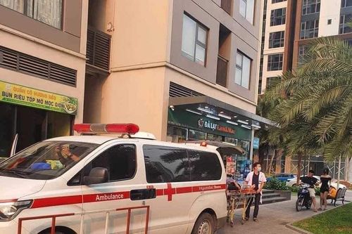 Đón người đi cấp cứu, xe cứu thương bị khóa bánh ở Hà Nội: BQL khu đô thị nói gì?