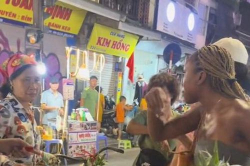 Vụ bán 500.000 đồng/3 quả dứa ở phố cổ Hà Nội: Sau trình diện, cơ quan công an sẽ làm gì?