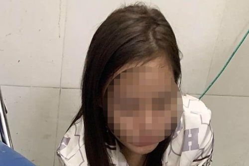 Người phụ nữ 'ngáo đá' cầm dao tấn công làm 2 người bị thương