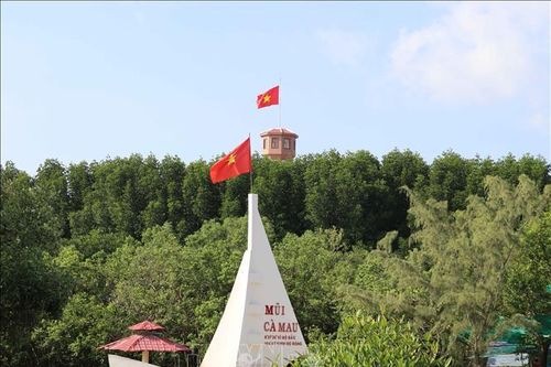Các điểm du lịch cộng đồng Đất Mũi thu hút đông du khách tham quan, trải nghiệm