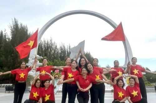 Vui, khỏe với dân vũ thể thao