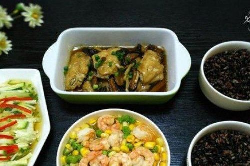 Mâm cơm 3 món bổ dưỡng, thích hợp cho những ngày nắng nóng