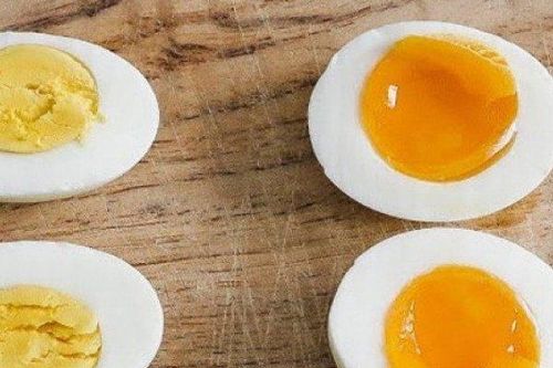 Bé trai 4 tuổi tử vong do ăn trứng luộc để lâu trong tủ lạnh