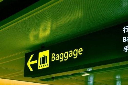 Những món đồ đắt đỏ và kỳ lạ nhất bị thất lạc ở sân bay