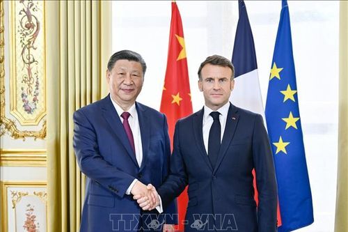 Trung Quốc nêu bật tầm nhìn hợp tác chiến lược với Pháp