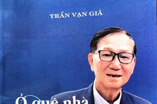 Nhà thơ Trần Vạn Giã ra mắt tập thơ song ngữ Việt - Anh
