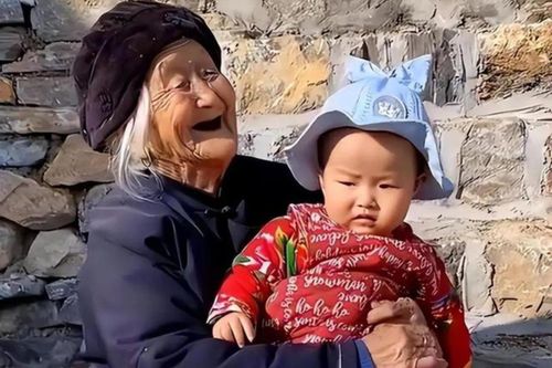 Cụ bà 103 tuổi khỏe mạnh, minh mẫn nhờ 2 thói quen đơn giản này