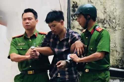 Tên trộm đột nhập từ tum tầng 5 rồi xuống tầng 4... ngủ