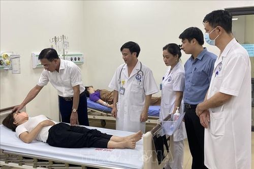 Vụ nghi ngộ độc thực phẩm tại Vĩnh Phúc: Các cơ sở y tế sẵn sàng tiếp nhận, điều trị bệnh nhân