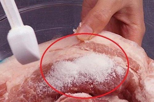 Thịt đông lạnh cứng như đá đừng đem đi nấu vội thêm thứ này đảm bảo mềm mại, tươi ngon trong 5 phút