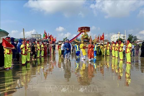 Lễ hội cầu ngư Nhượng Bạn thu hút khách du lịch
