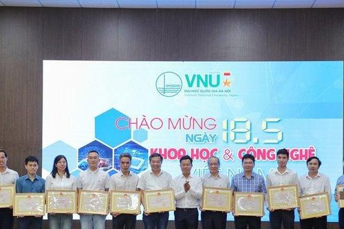 Nhà khoa học là trụ cột xây dựng đại học nghiên cứu, đổi mới sáng tạo