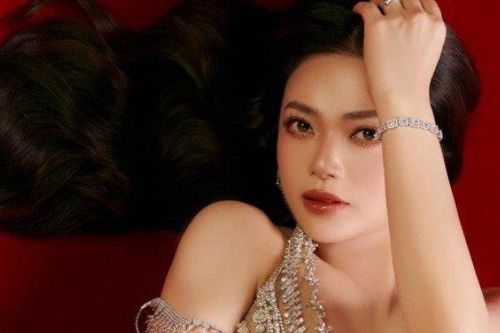 Kiều Anh khoe sắc vóc quyến rũ ở tuổi U50 khiến nhiều người tò mò bí quyết