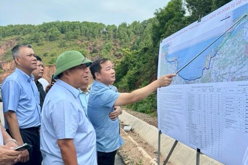 Đốc thúc giải ngân vốn đầu tư công dự án trọng điểm tại Nghệ An, Thanh Hóa