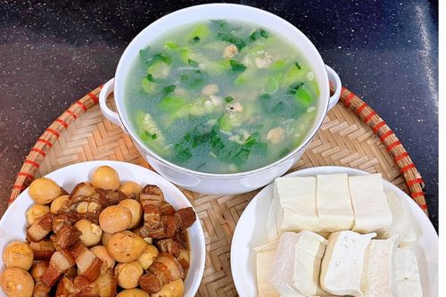 Cách nấu canh ngao với mướp, lá lốt vừa bổ vừa mát
