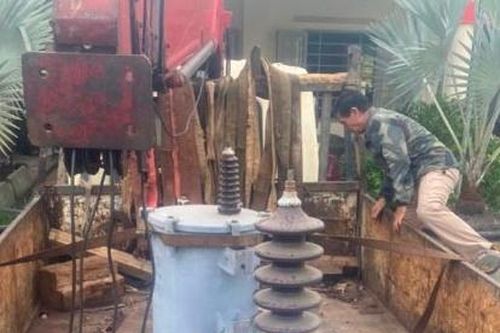 Bắt đối tượng táo tợn thuê xe tải đi tháo trộm máy biến thế điện