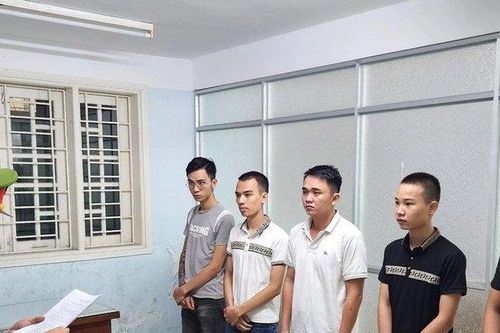 Bắt nhóm đối tượng tạo web đánh bạc giả để lừa hơn 300 người