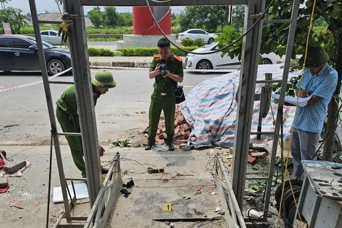 Thang máy xây dựng rơi tự do làm 7 người bị thương ở Bắc Giang