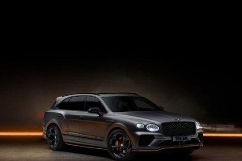 Đẹp mê ly xế sang Bentley Bentayga S Black Edition giá từ 16,81 tỷ đồng